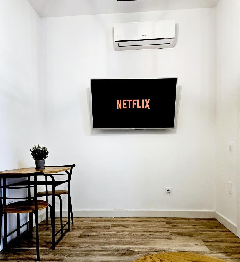 Elegante Apartamento De Diseno. Almería Esterno foto
